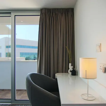 Apartment Phaedrus Living: Luxury 504 Nicosia