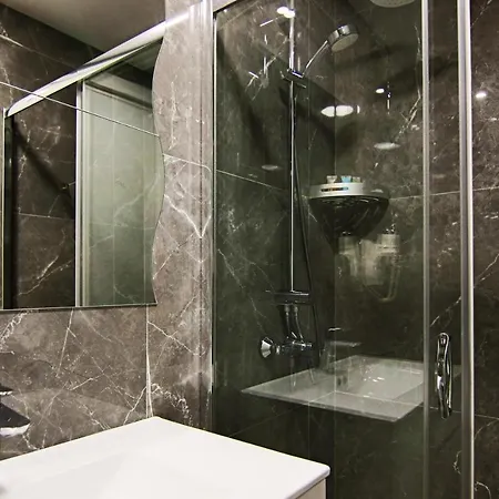 Apartment Phaedrus Living: Luxury 504 Nicosia